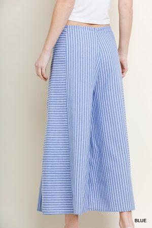 Wide leg pant with side slit