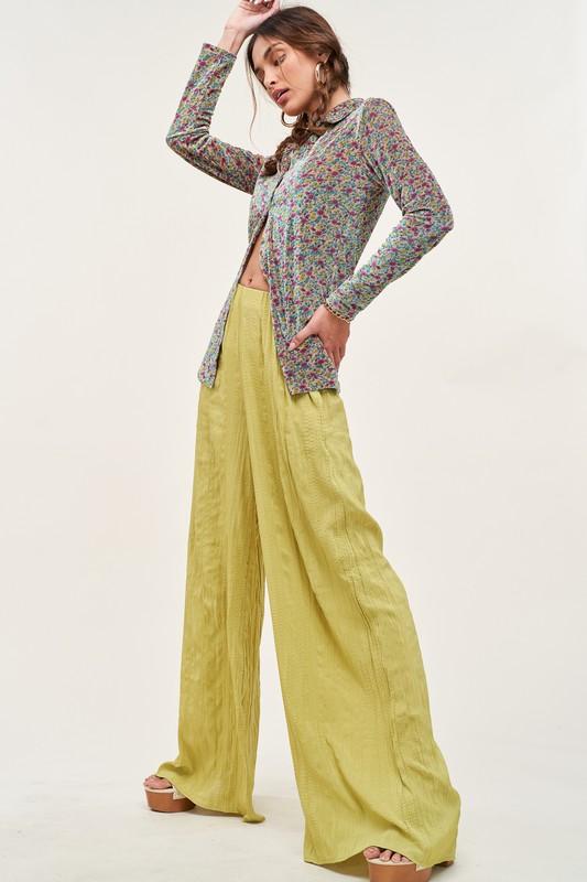 CRINKLED SILKY PANTS